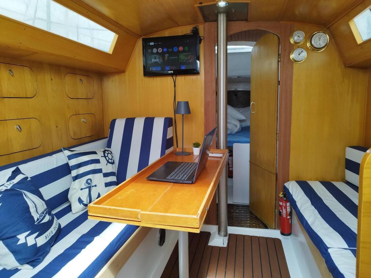 Sailing Tours - Night On Board - Alcantara Lisbon